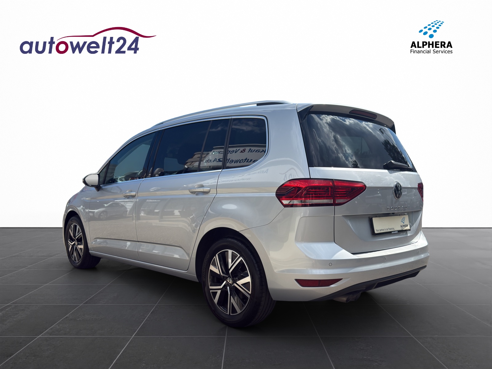 VW Touran 2.0 TDI BlueMotion Technology Highline DSG-image-6