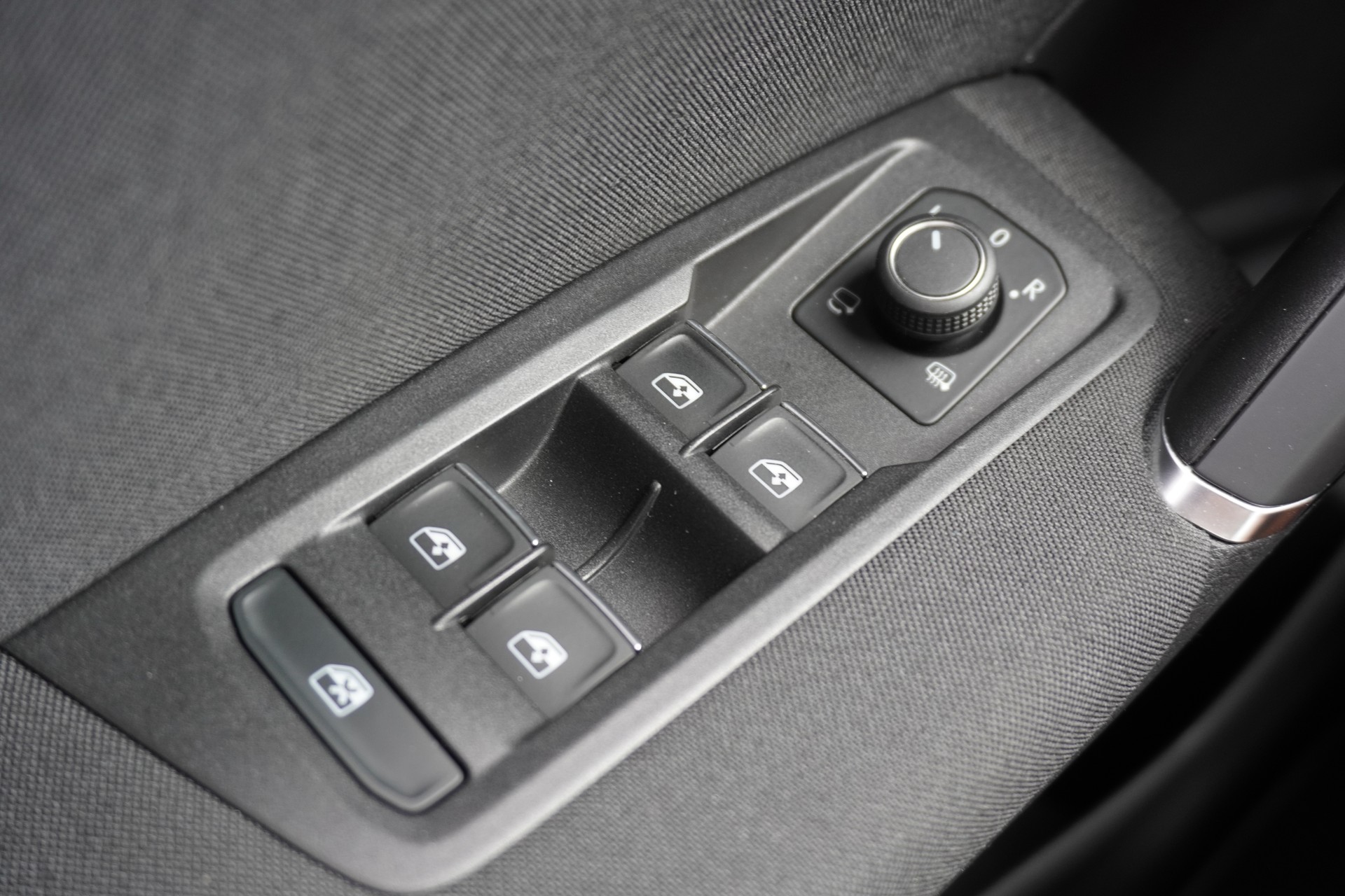 VW Touran 2.0 TDI BlueMotion Technology Highline DSG-image-34