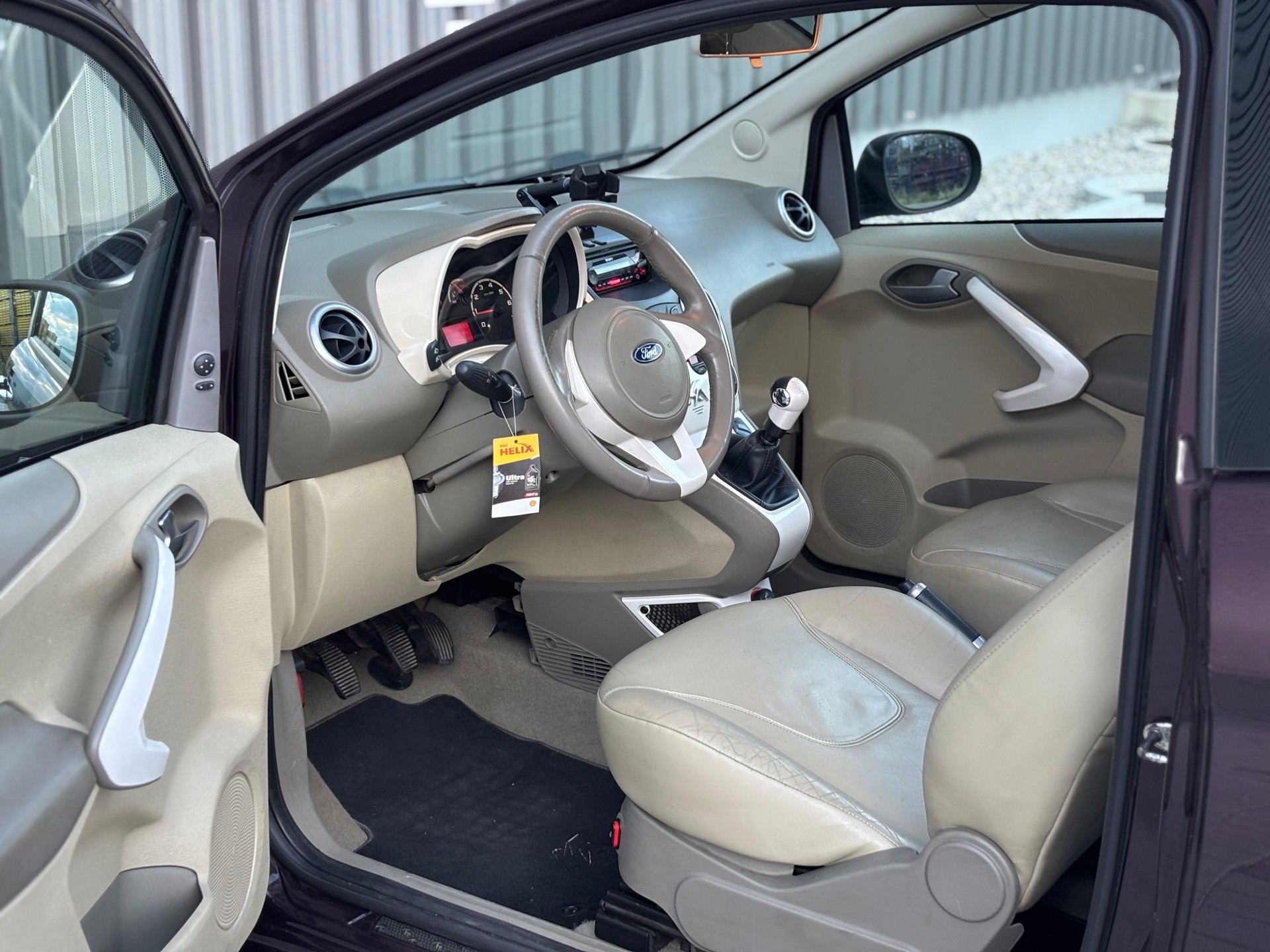 FORD KA 1.25 Titanium-image-11