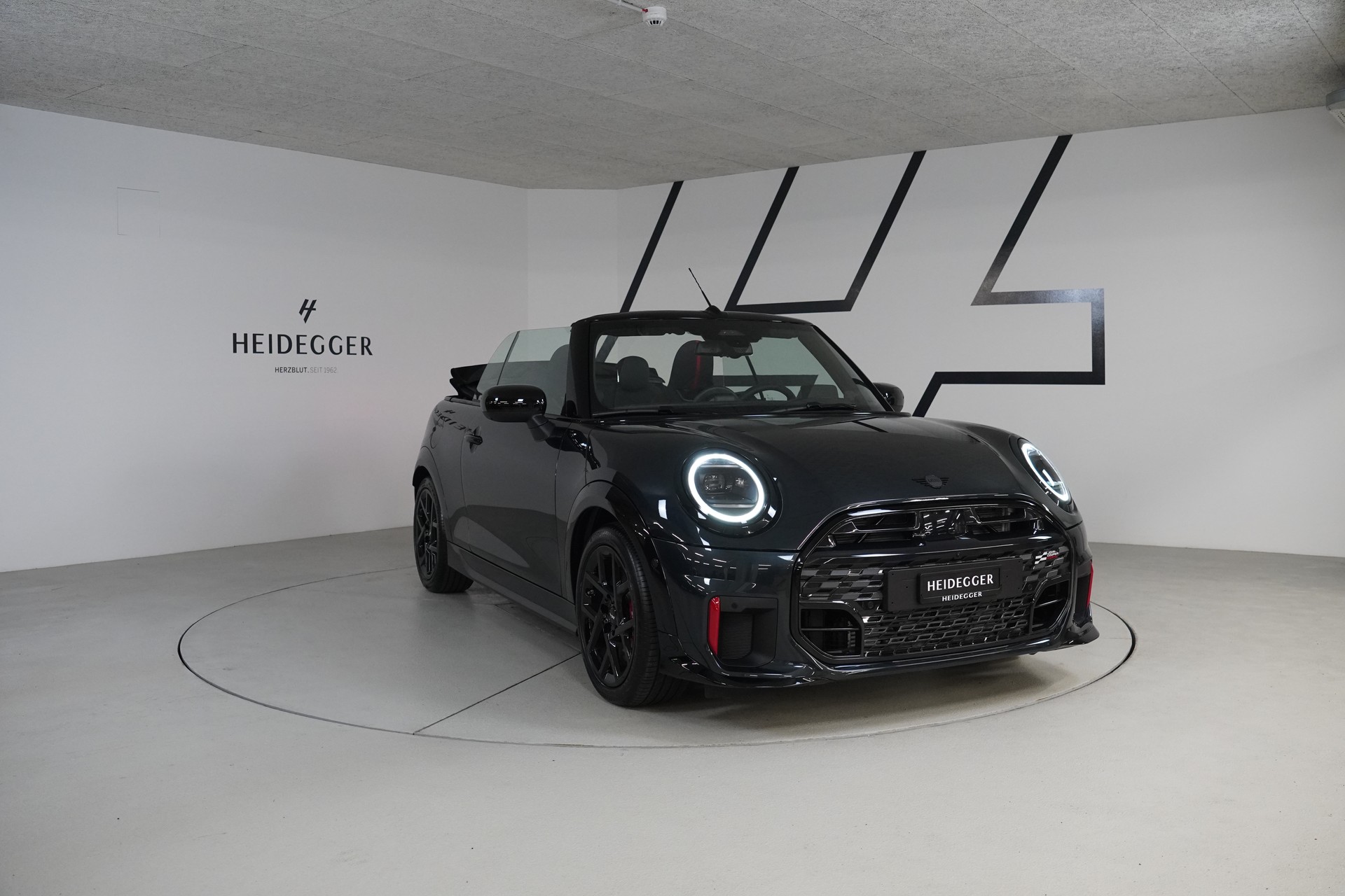 MINI Cooper John Cooper Works Cabriolet DKG-image-8