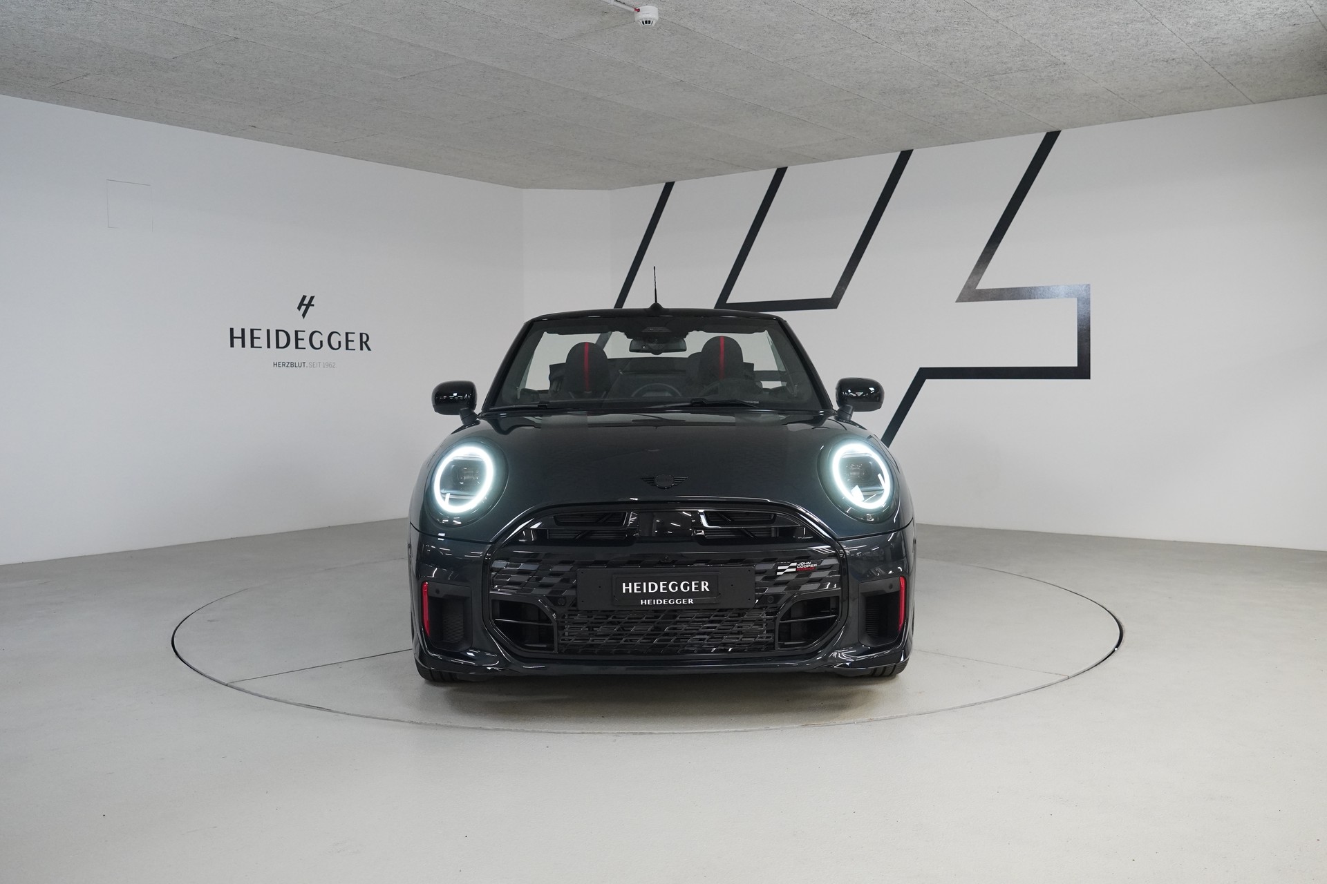 MINI Cooper John Cooper Works Cabriolet DKG-image-9