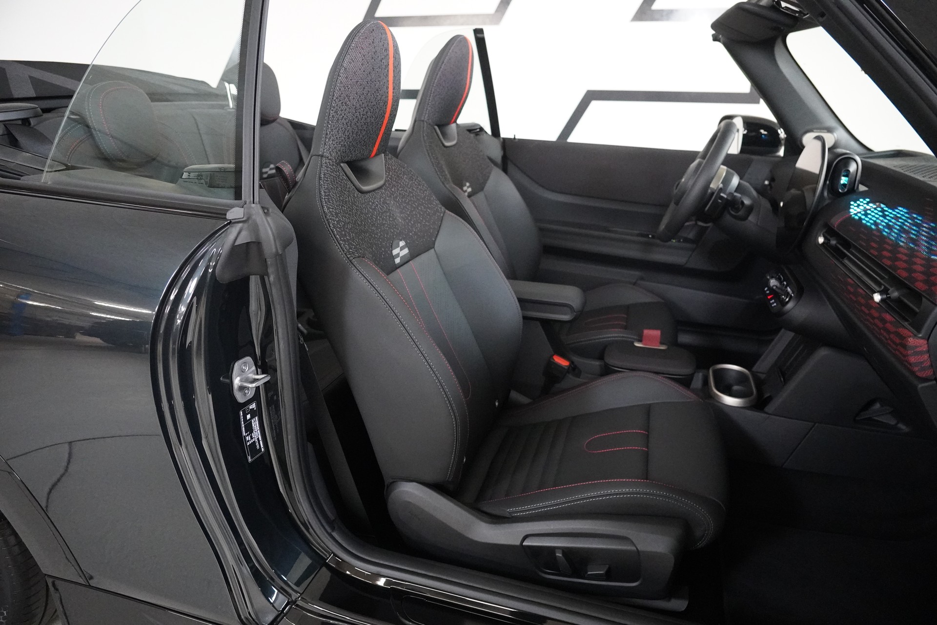 MINI Cooper John Cooper Works Cabriolet DKG-image-22