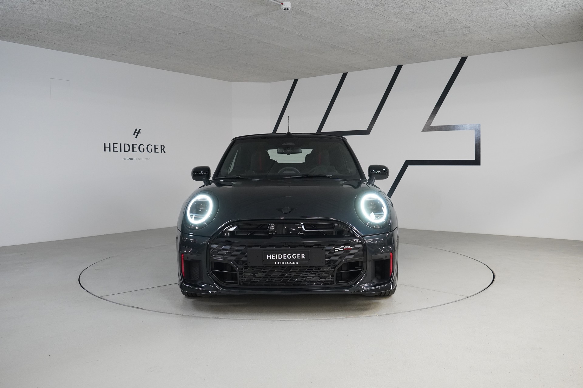MINI Cooper John Cooper Works Cabriolet DKG-image-1