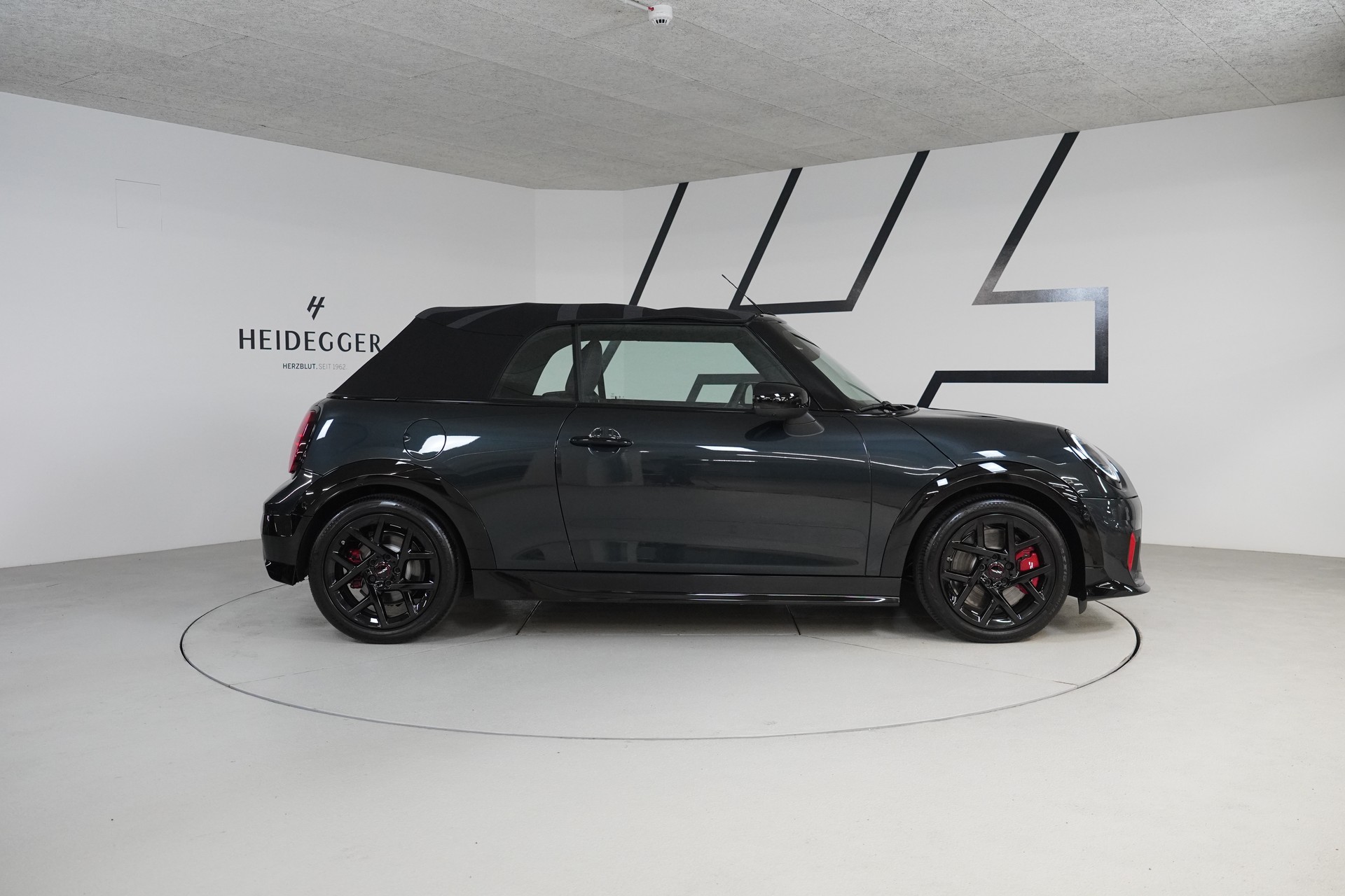 MINI Cooper John Cooper Works Cabriolet DKG-image-7