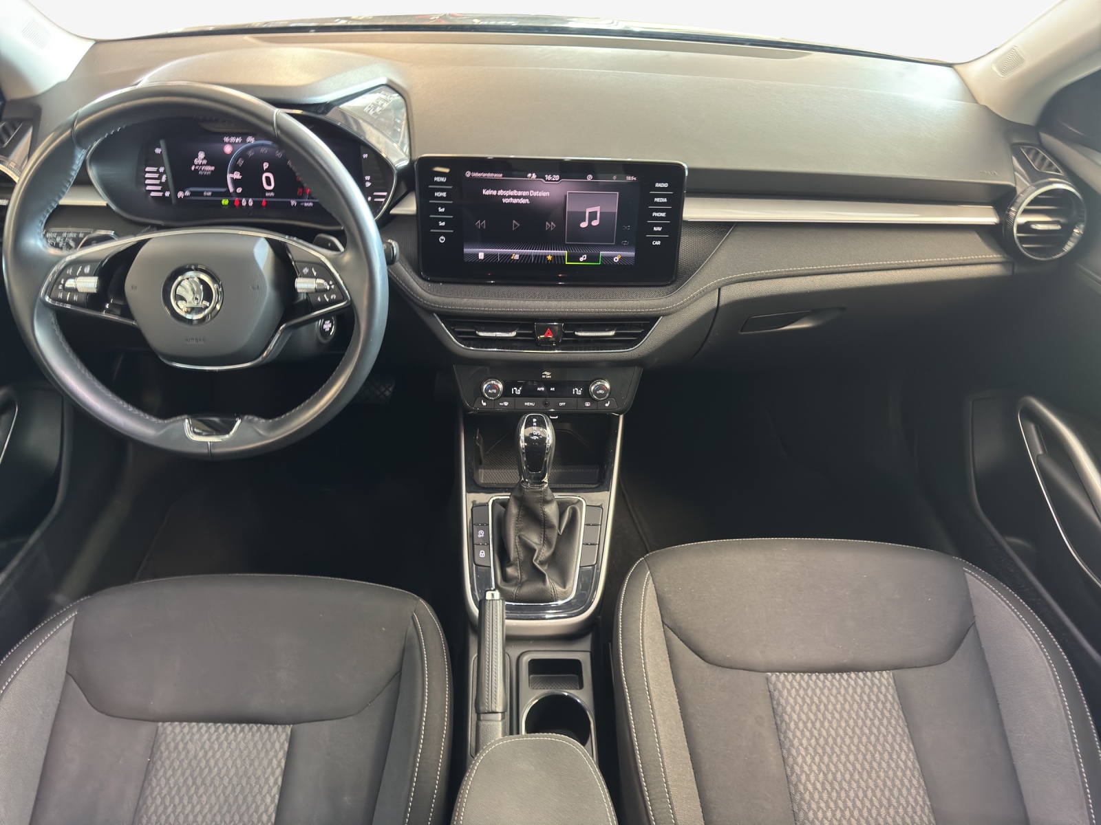SKODA Fabia 1.0 TSI First Edition DSG-image-8