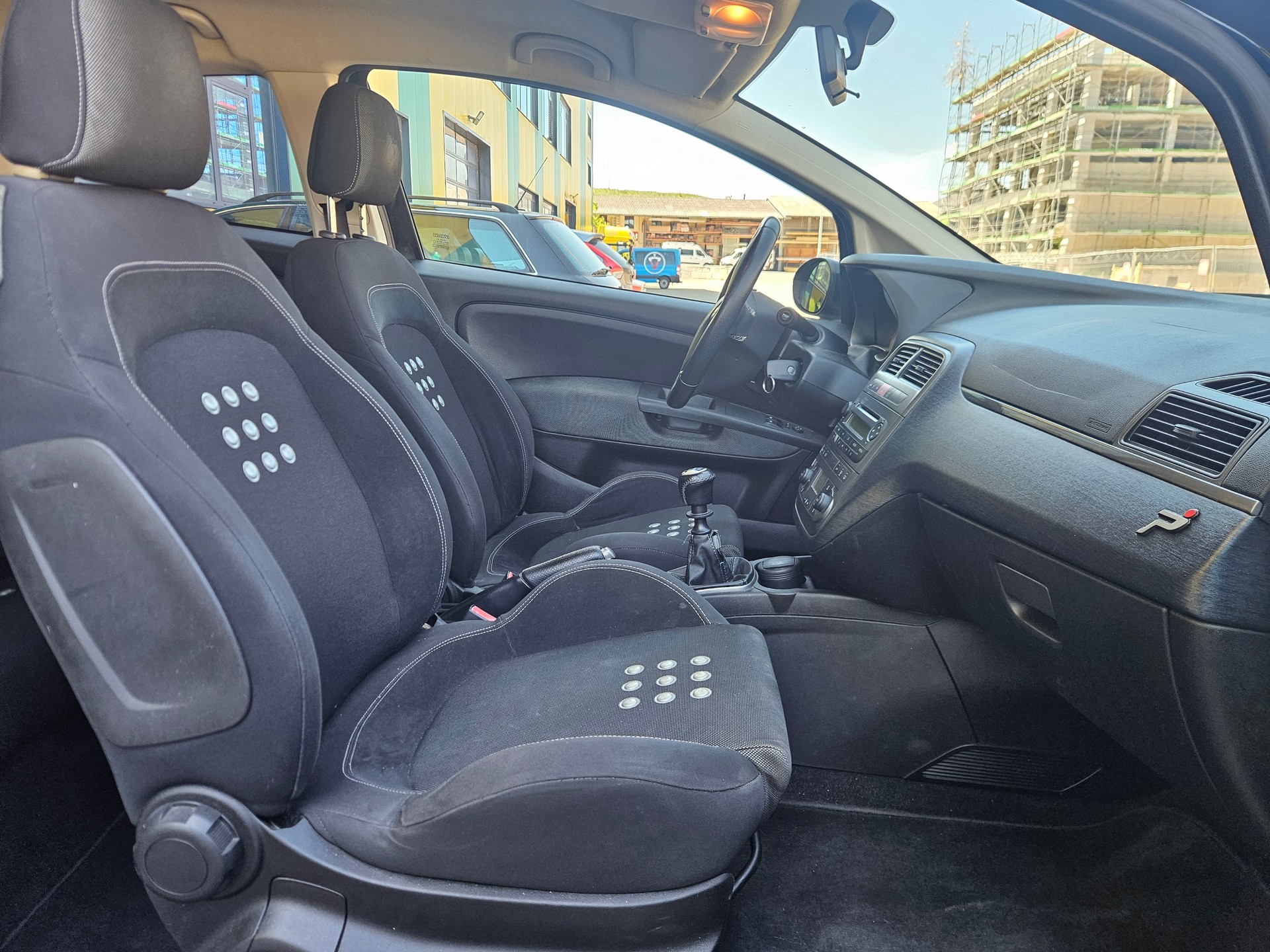 FIAT Punto 1.4 16V Emotion-image-13