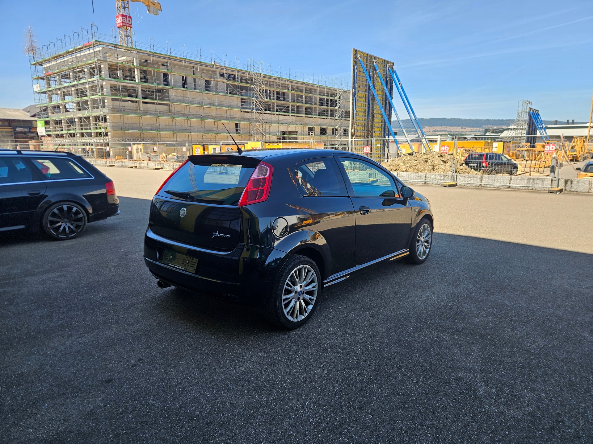 FIAT Punto 1.4 16V Emotion-image-2