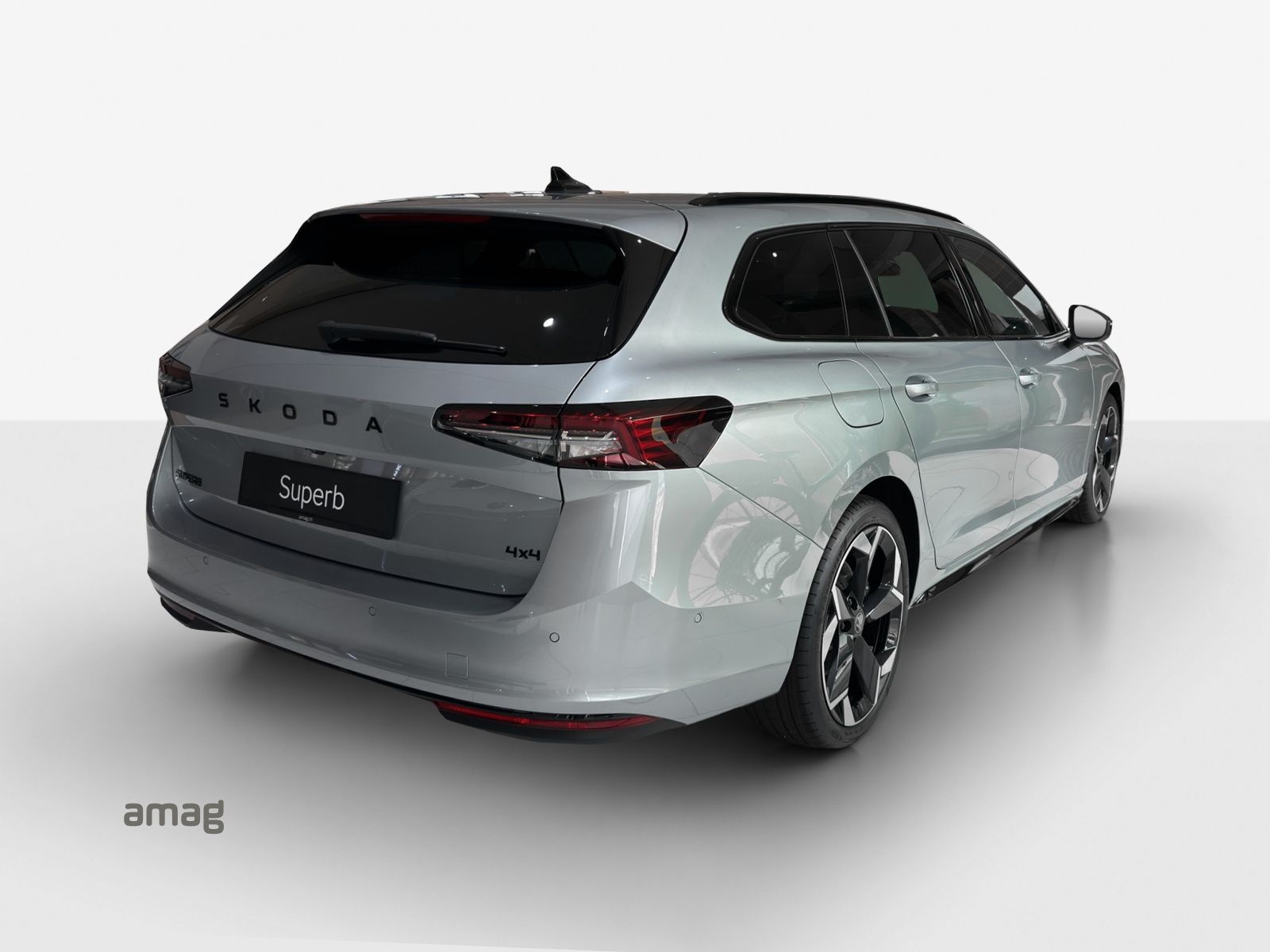 SKODA Superb Sportline 2.0 TDI 193PS 7DSG 4x4-image-4