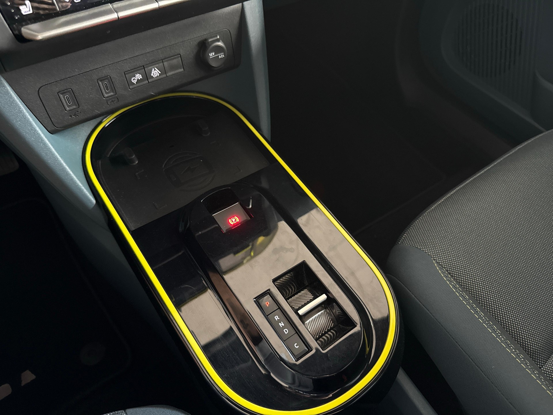 FIAT Grande Panda La Prima-image-16