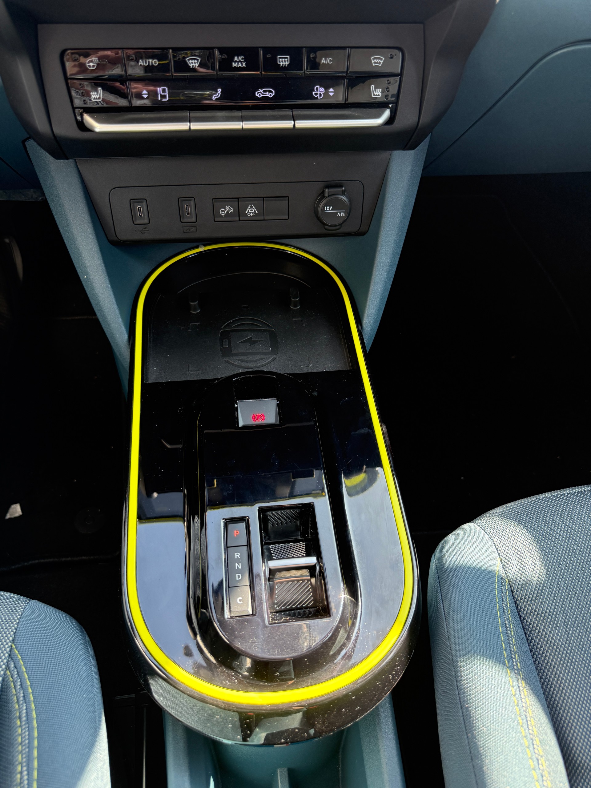 FIAT Grande Panda La Prima-image-11