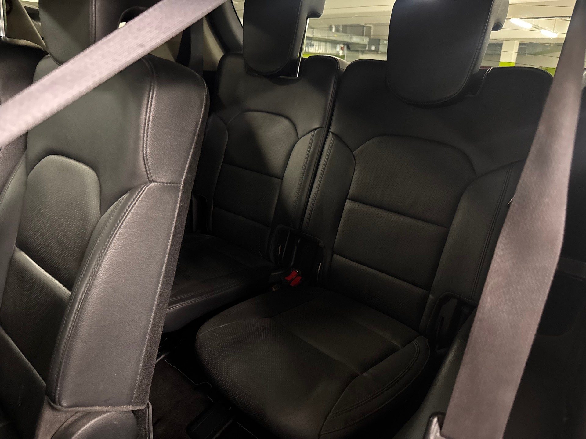 KIA Carens 1.7 CRDi Swiss Eco Edition-image-7