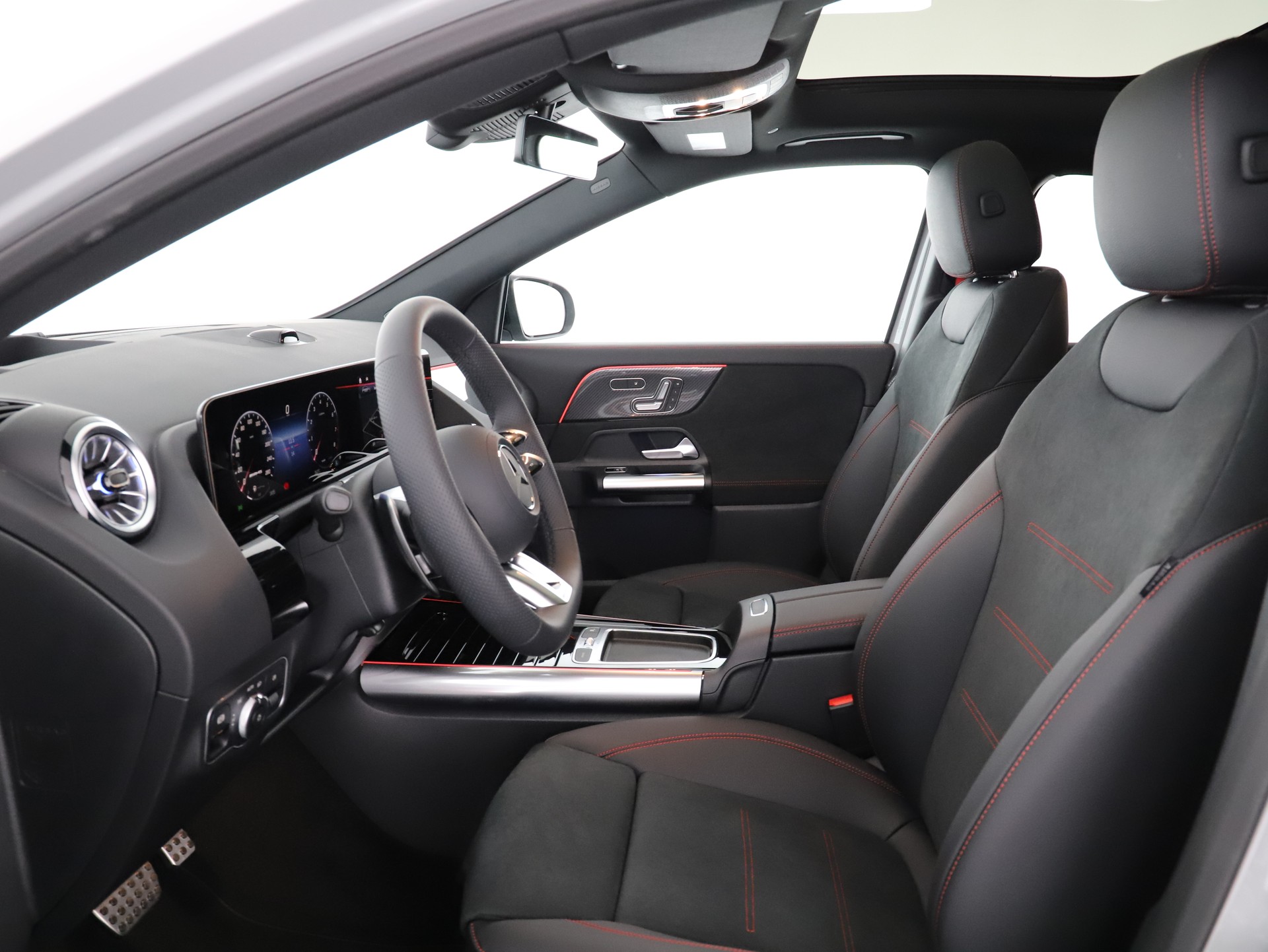 MERCEDES-BENZ GLA AMG 35 4Matic 8G-DCT-image-11