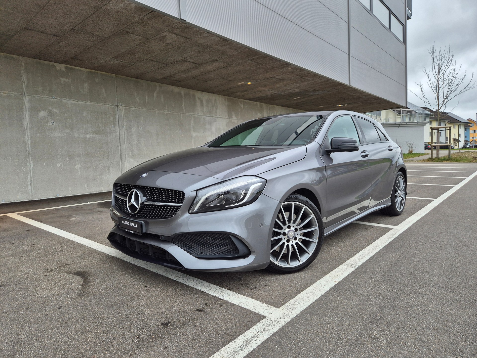 MERCEDES-BENZ A 250 AMG Line 4Matic 7G-DCT-image-0