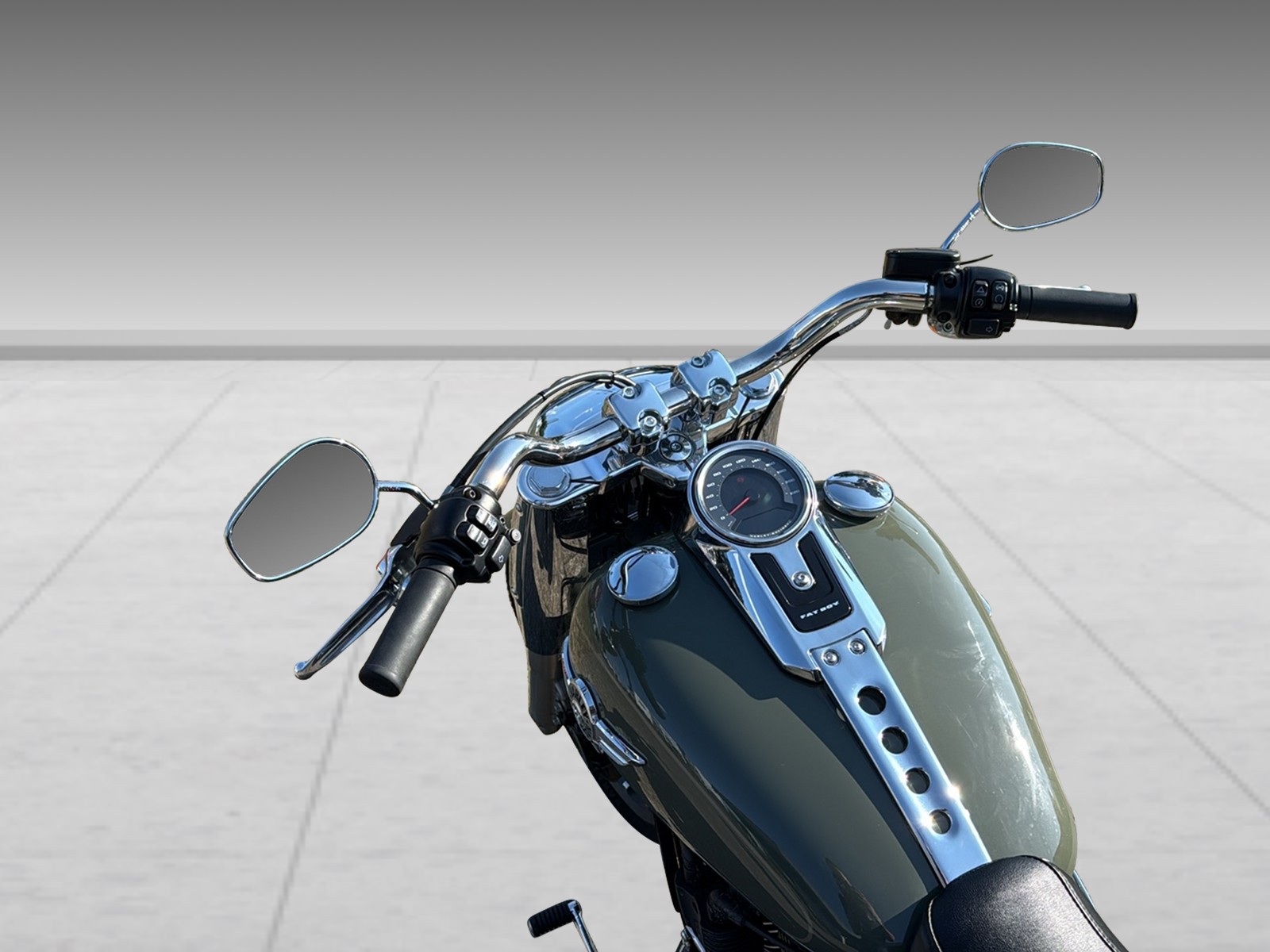 HARLEY-DAVIDSON FLFBS Fat Boy 114-showroom-element-3