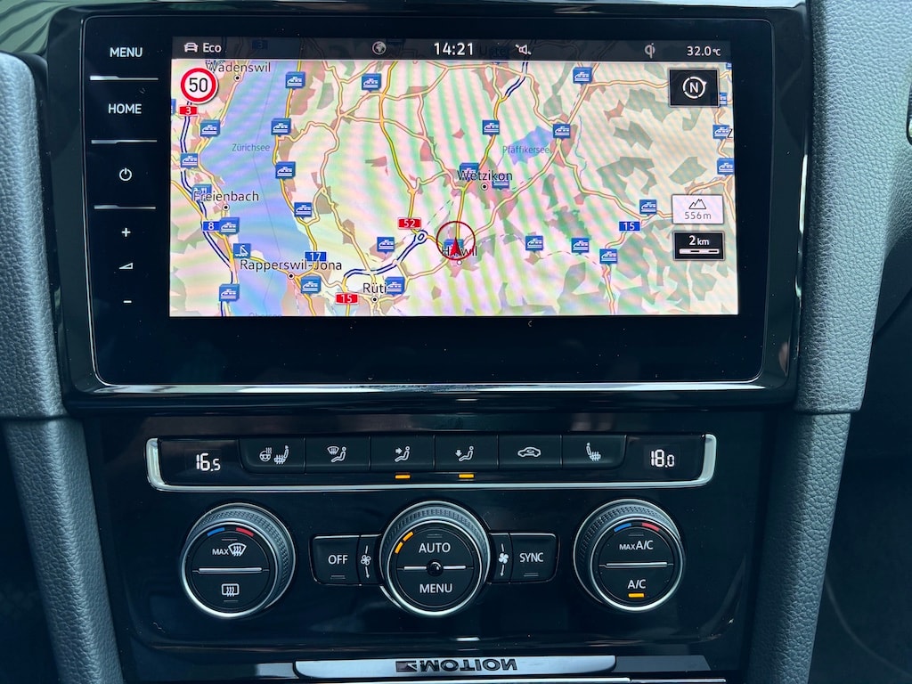 VW Golf Variant 2.0 TDI Highline 4Motion DSG-image-12