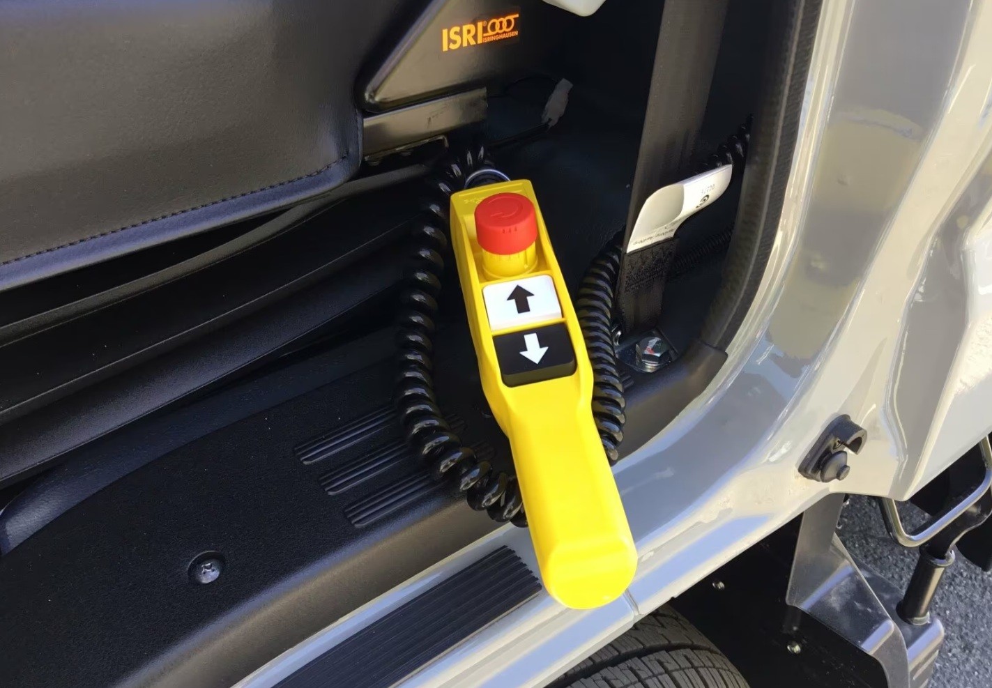 MITSUBISHI Fuso Canter 3C 15 Hinterkipper mit Staubox-image-9