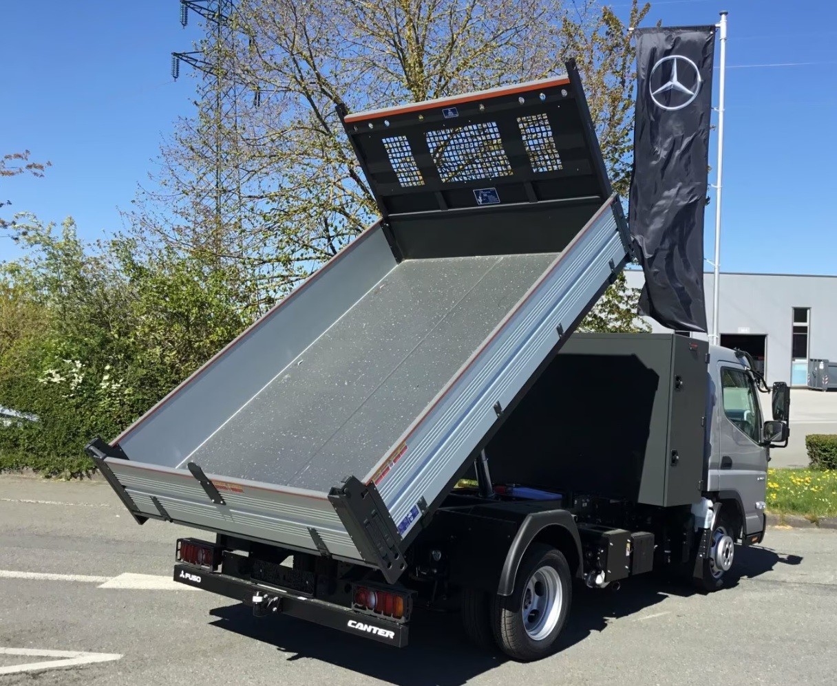 MITSUBISHI Fuso Canter 3C 15 Hinterkipper mit Staubox-image-8
