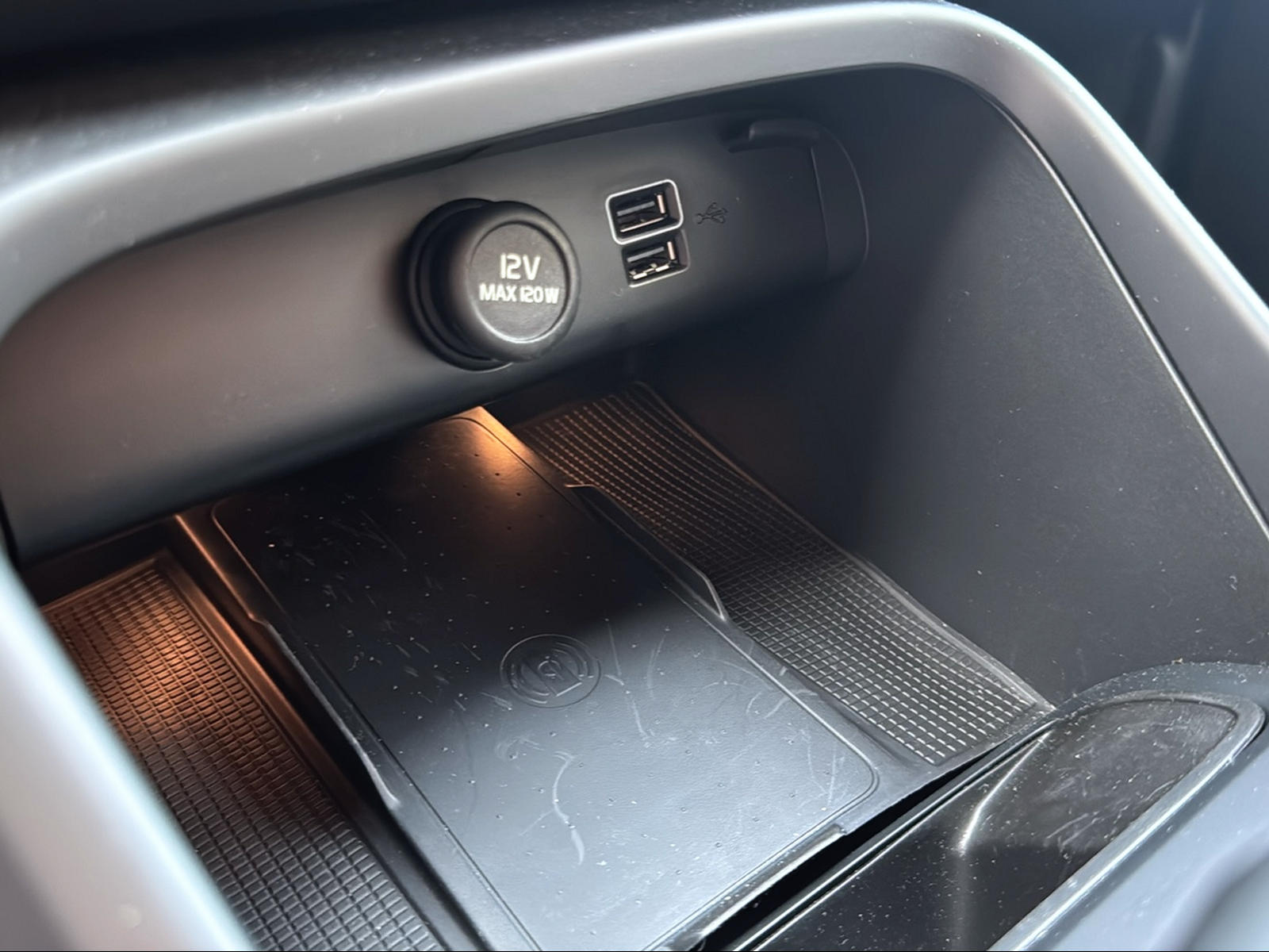 VOLVO XC40 T2 Core Geartronic-image-12