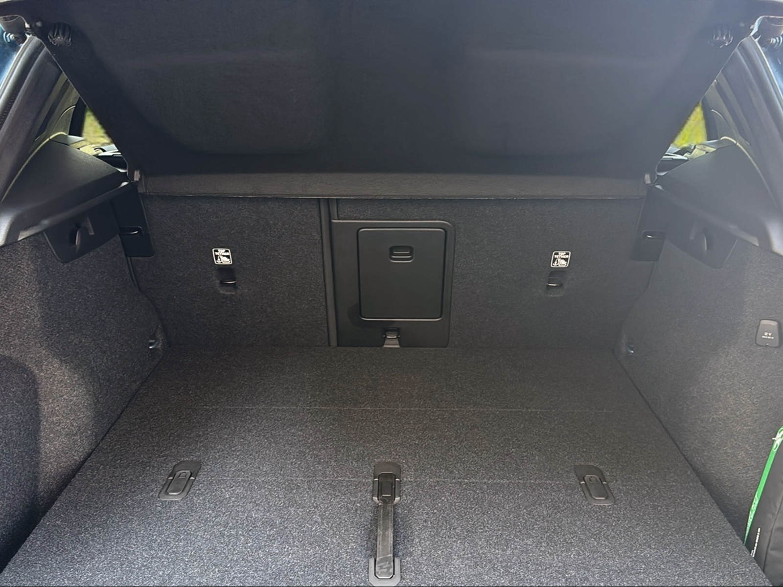 VOLVO XC40 T2 Core Geartronic-image-6