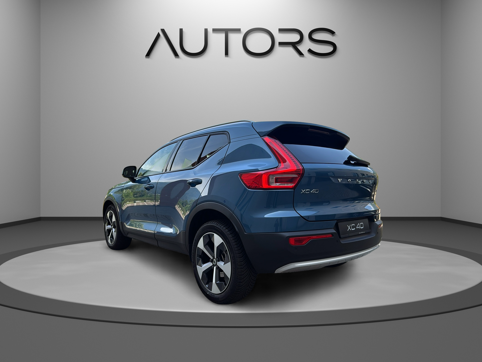 VOLVO XC40 T2 Core Geartronic-image-2