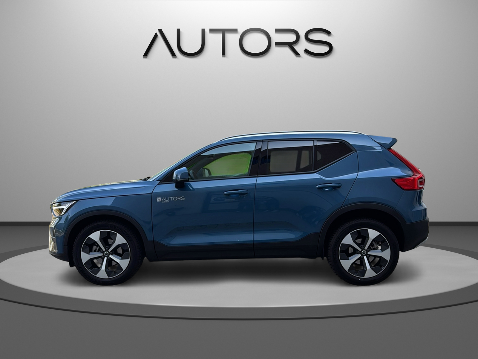 VOLVO XC40 T2 Core Geartronic-image-3