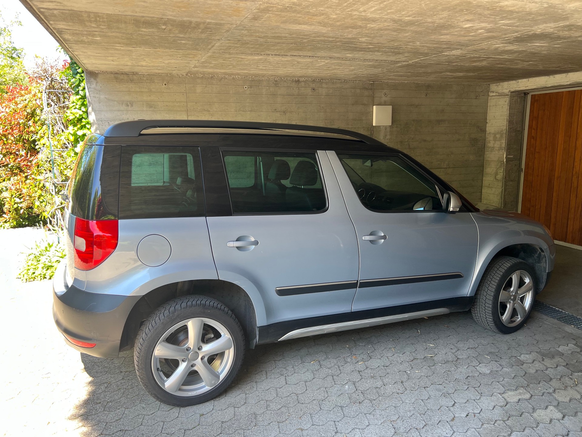 SKODA 2.0 TDI 140 Experience 4x4 DSG-image-1