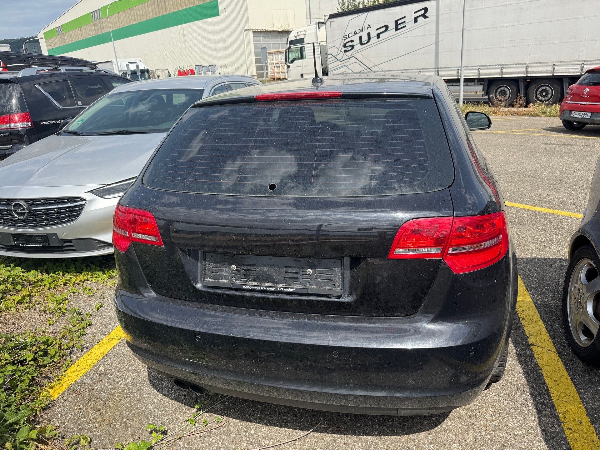 AUDI A3 Sportback 1.8 TFSI Ambiente S-tronic-image-3