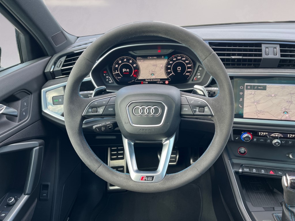 AUDI RS Q3 Sportback quattro S tronic-image-12