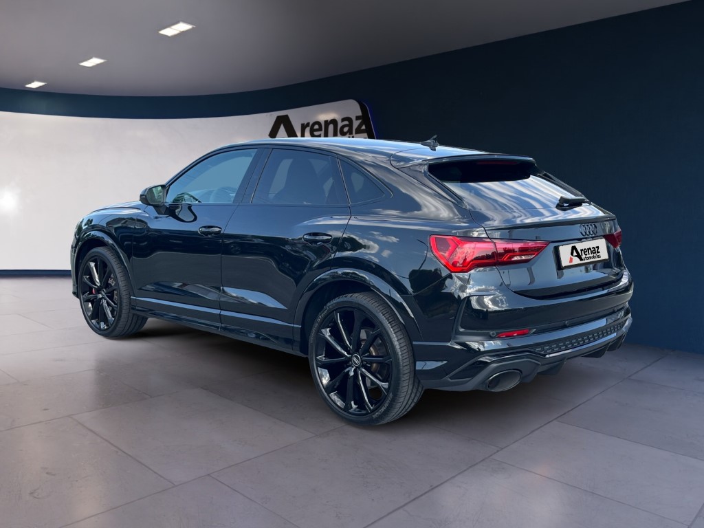 AUDI RS Q3 Sportback quattro S tronic-image-2