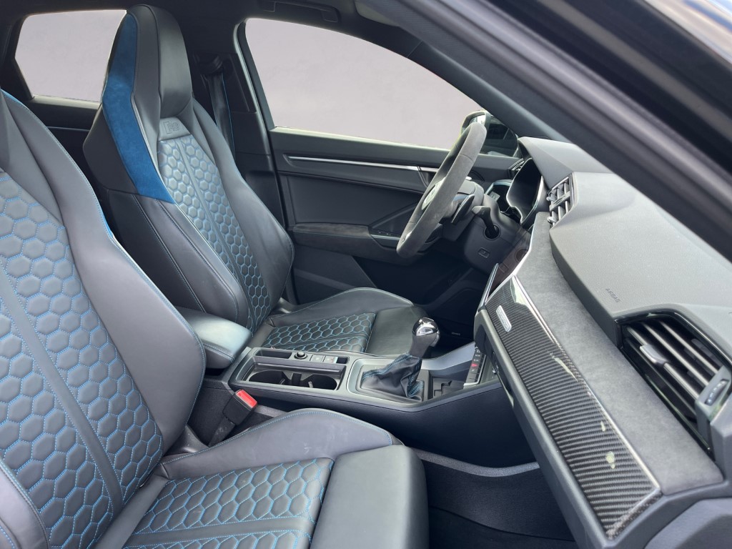 AUDI RS Q3 Sportback quattro S tronic-image-16