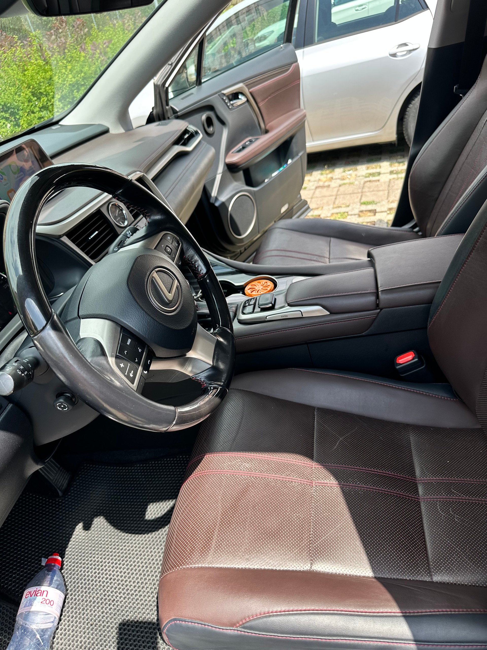 LEXUS 450h Excellence-image-4