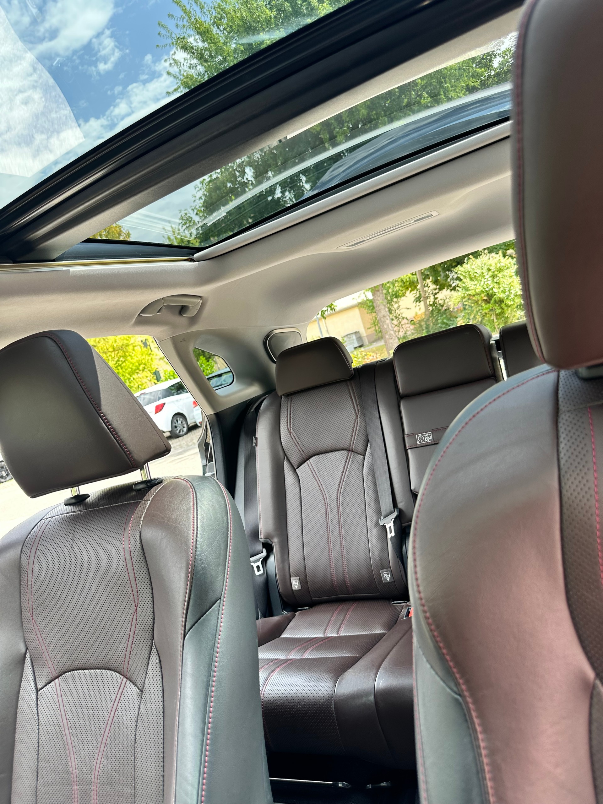 LEXUS 450h Excellence-image-5