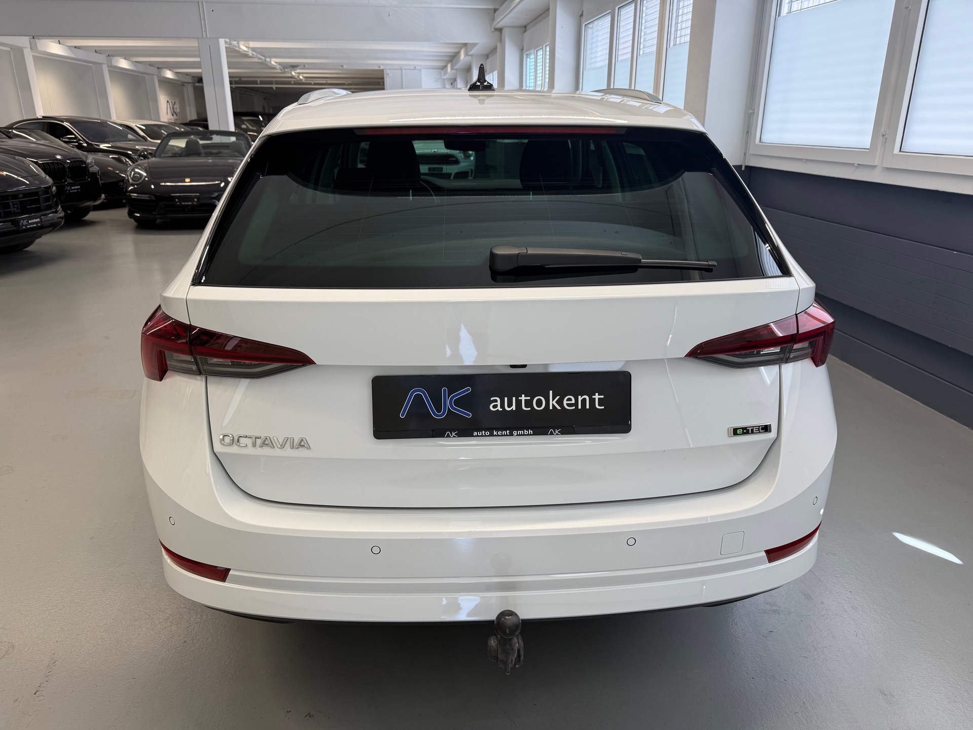 SKODA Octavia Combi 1.5 TSI mHEV DSG Style-image-4
