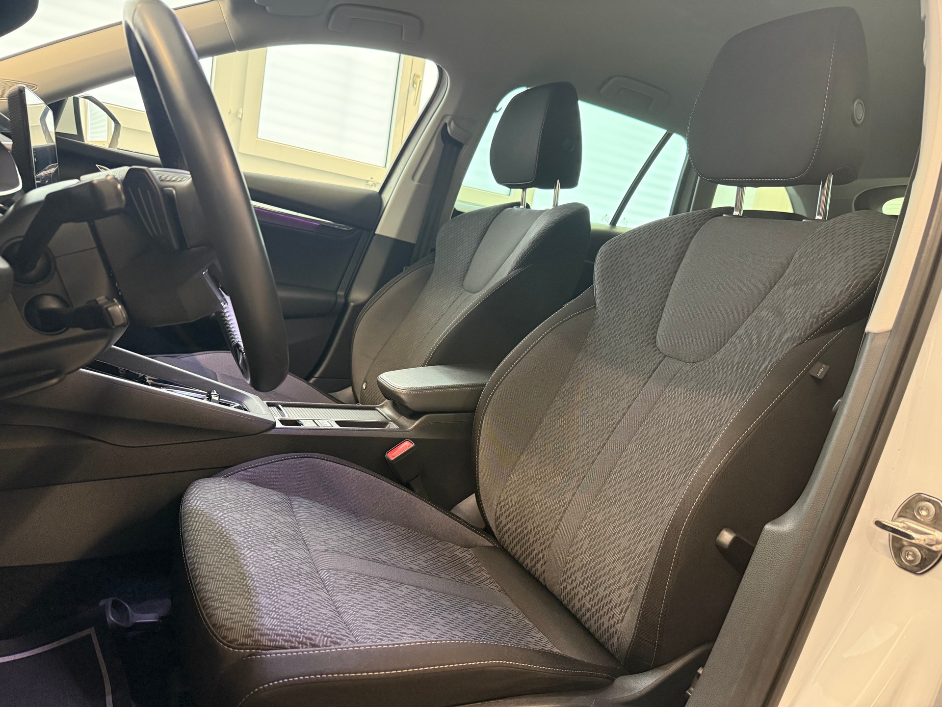 SKODA Octavia Combi 1.5 TSI mHEV DSG Style-image-15