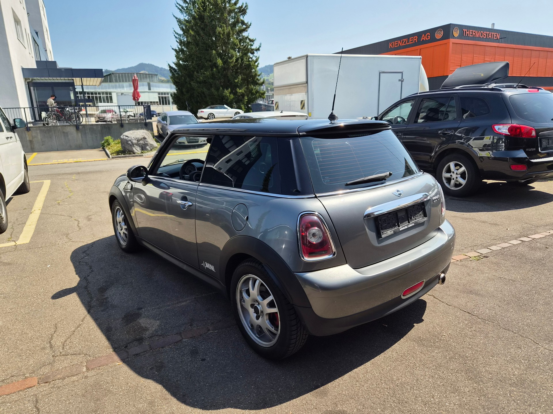 MINI Cooper Steptronic-image-3