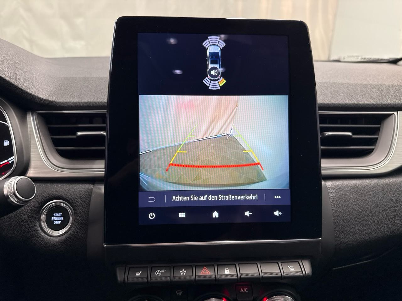 RENAULT Captur 1.3 TCe Initiale EDC-image-4