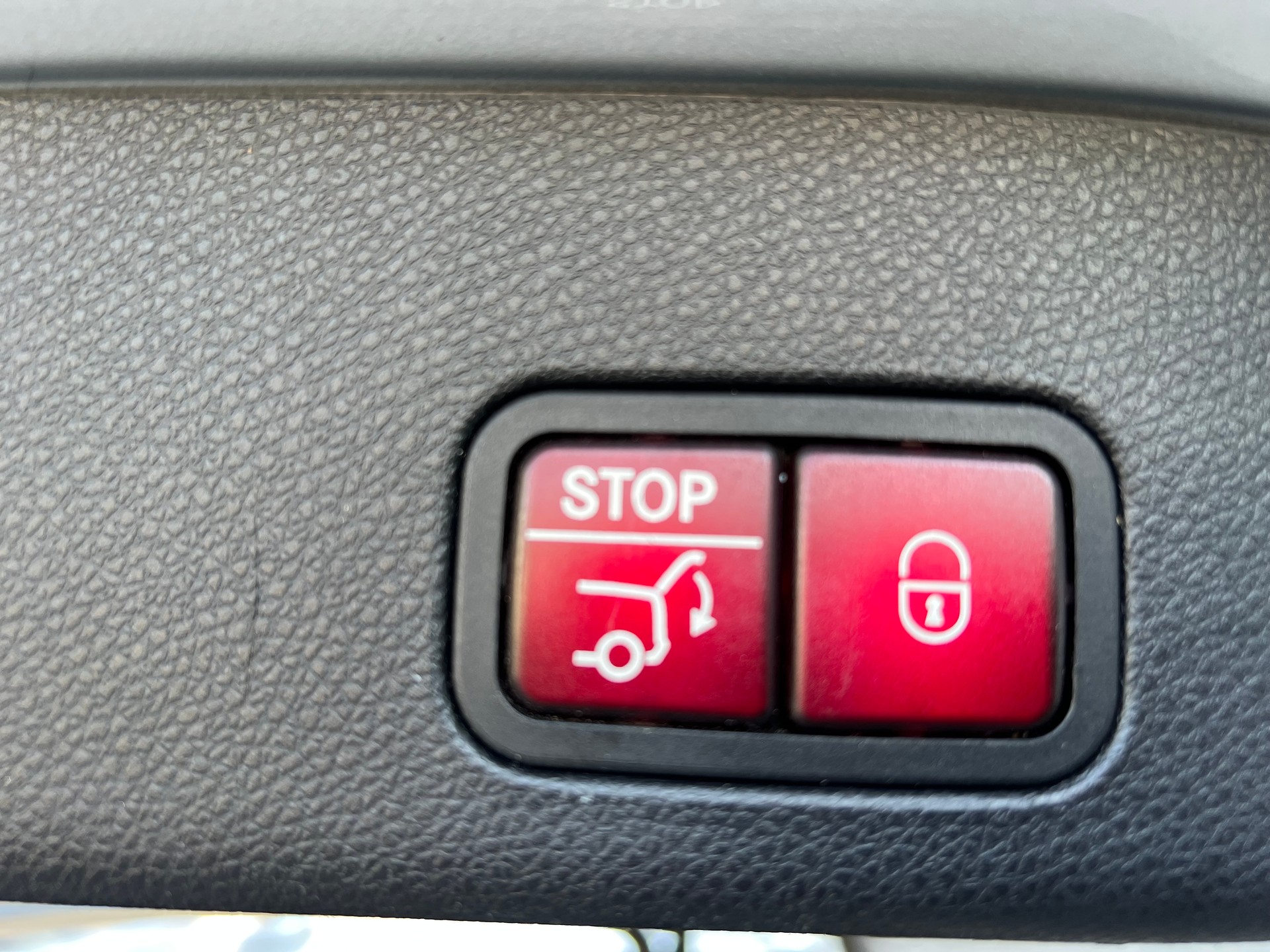 MERCEDES-BENZ GL 500 4Matic 7G-Tronic-image-12