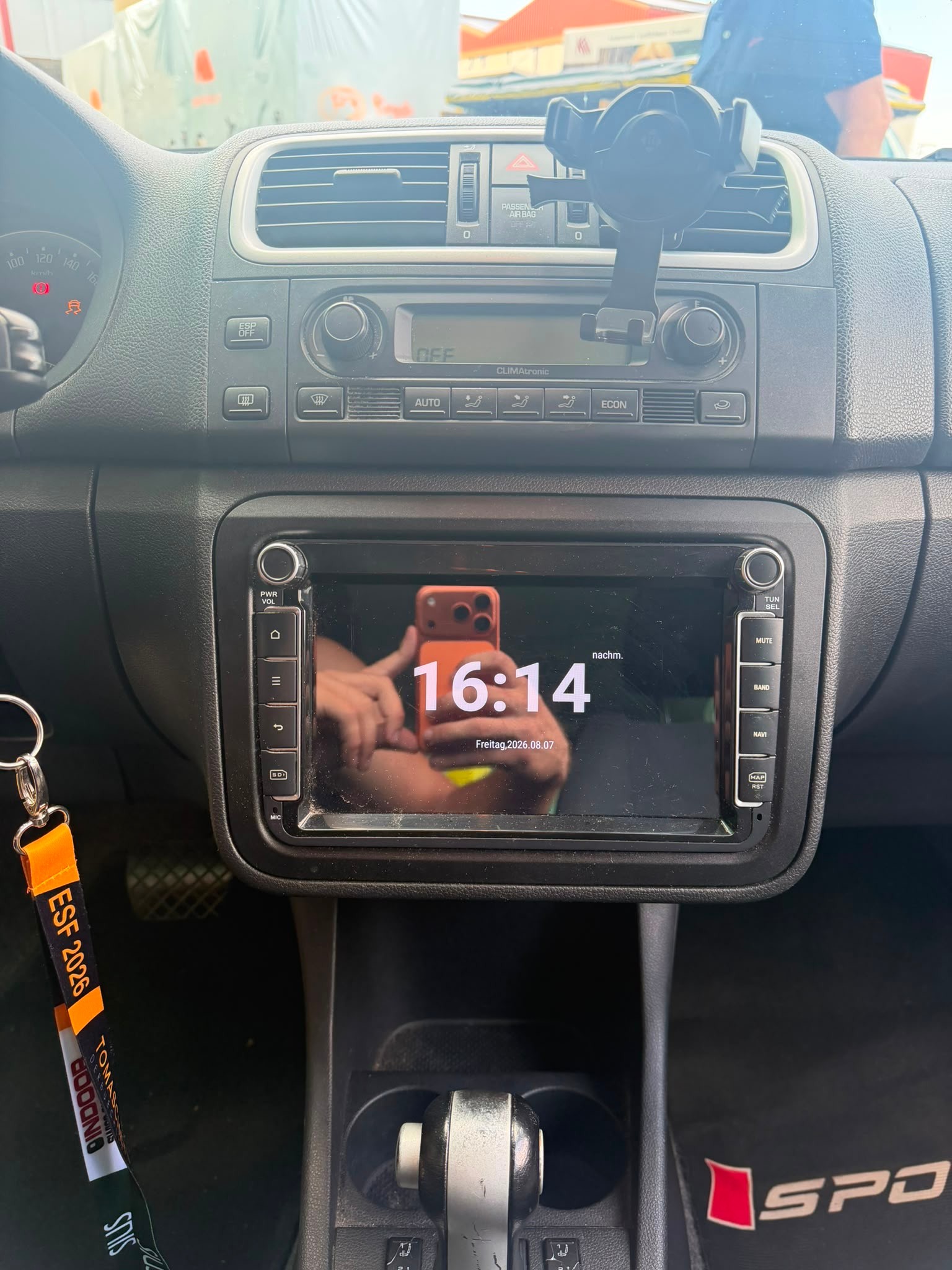 SKODA Roomster 1.6 Scout Automatic-image-10