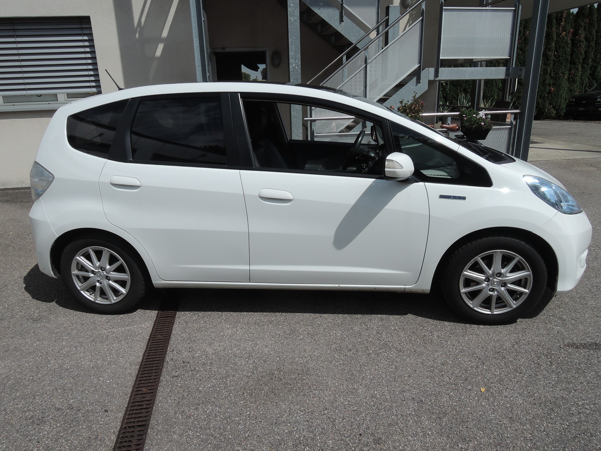 HONDA Jazz 1.3i Hybrid Exclusive CVT-showroom-element-2
