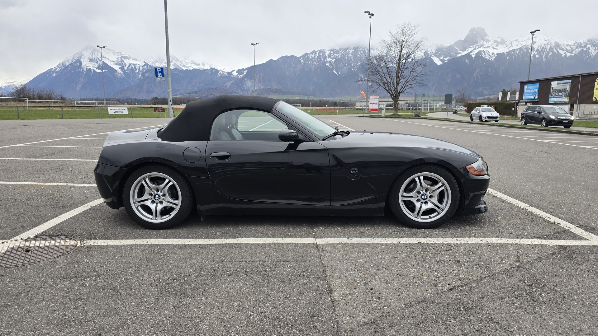 BMW Z4 3.0i Roadster-image-12