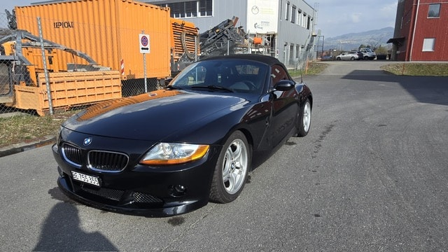 BMW Z4 3.0i Roadster-image-8