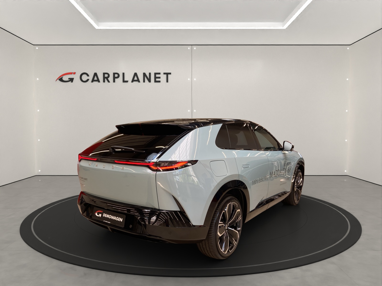 MAZDA CX-6e Takumi-showroom-element-2