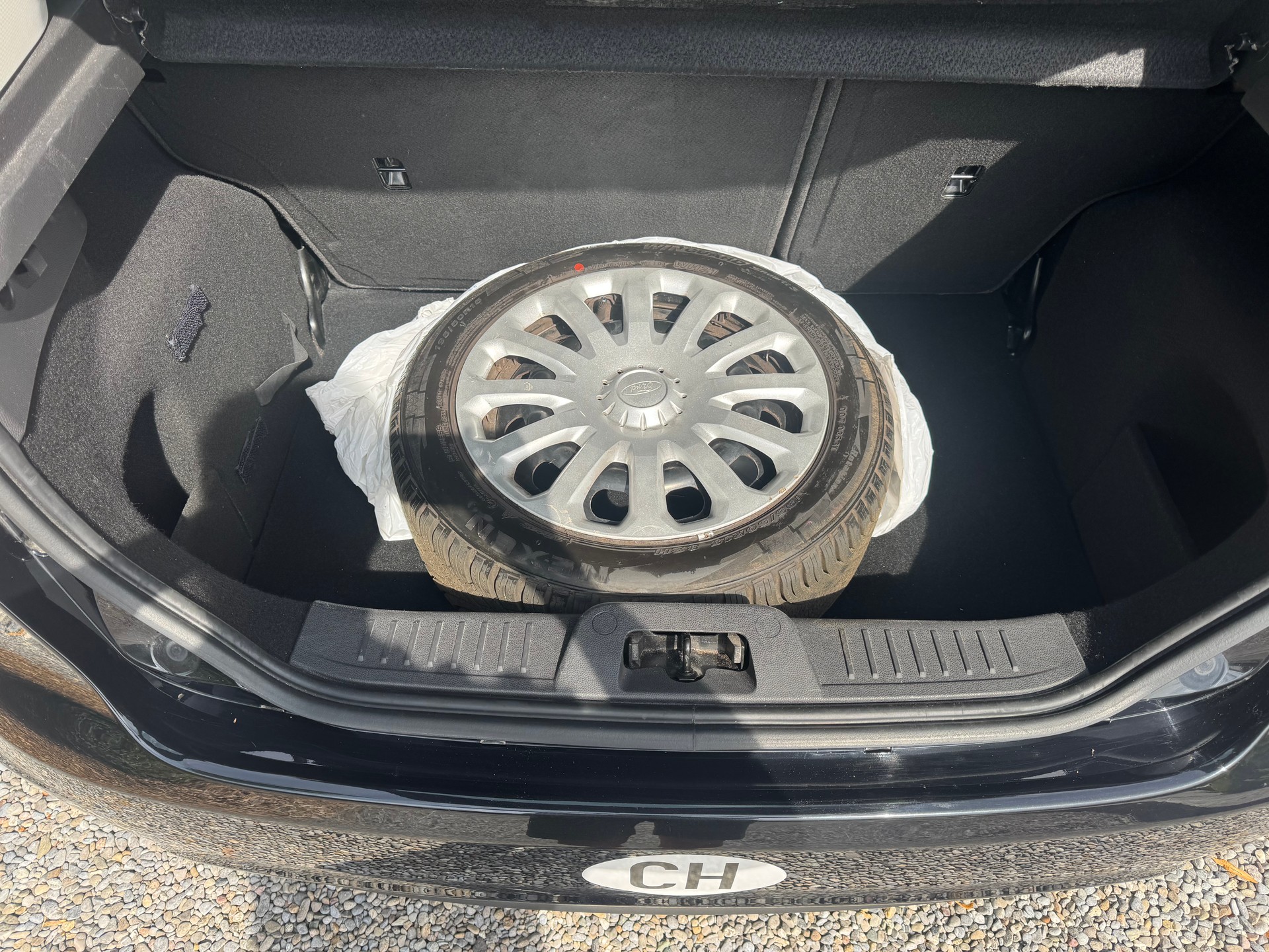 FORD Fiesta 1.0 Freetech-image-5