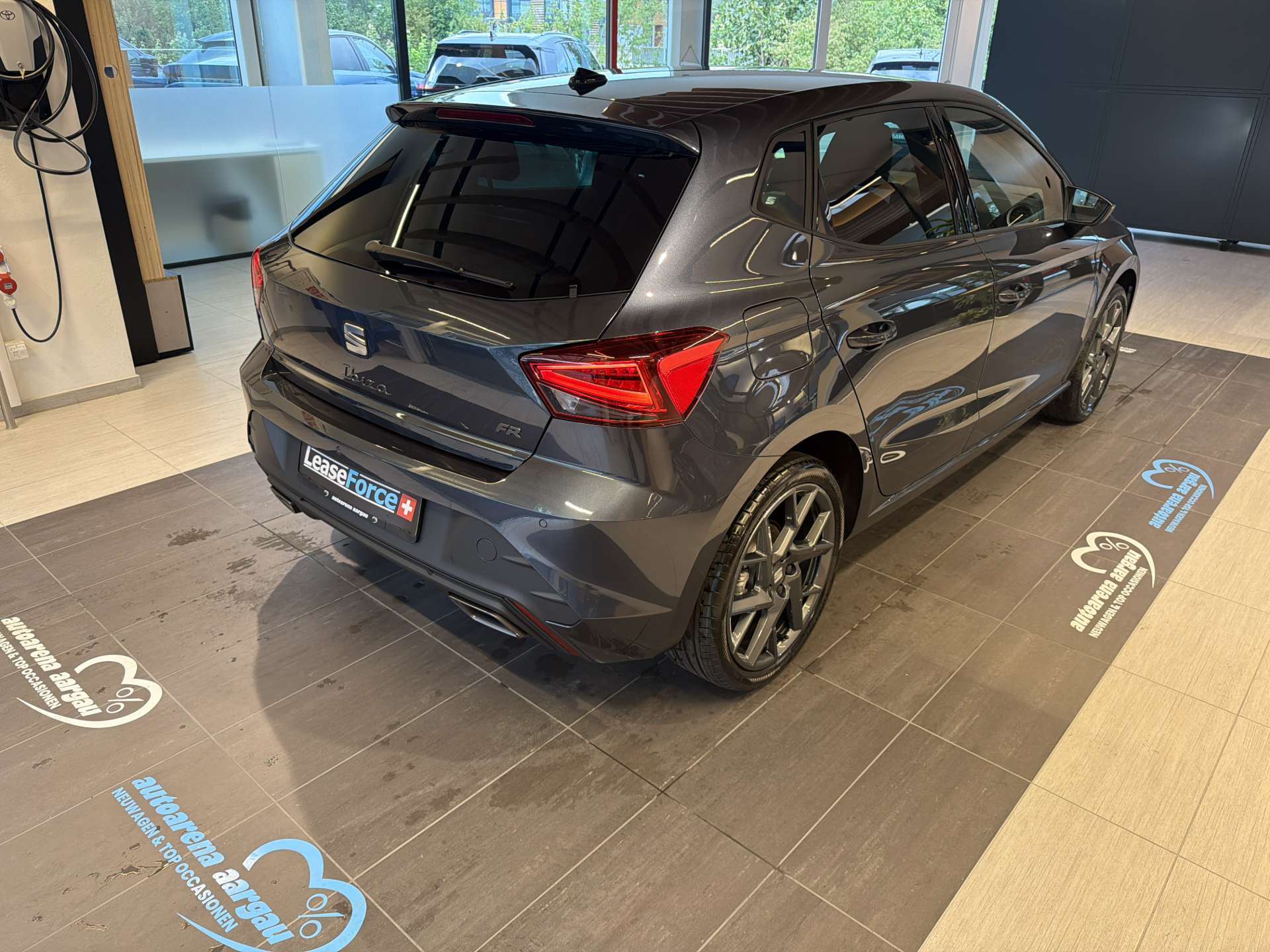SEAT Ibiza 1.0 EcoTSi FR DSG-Automat-image-2