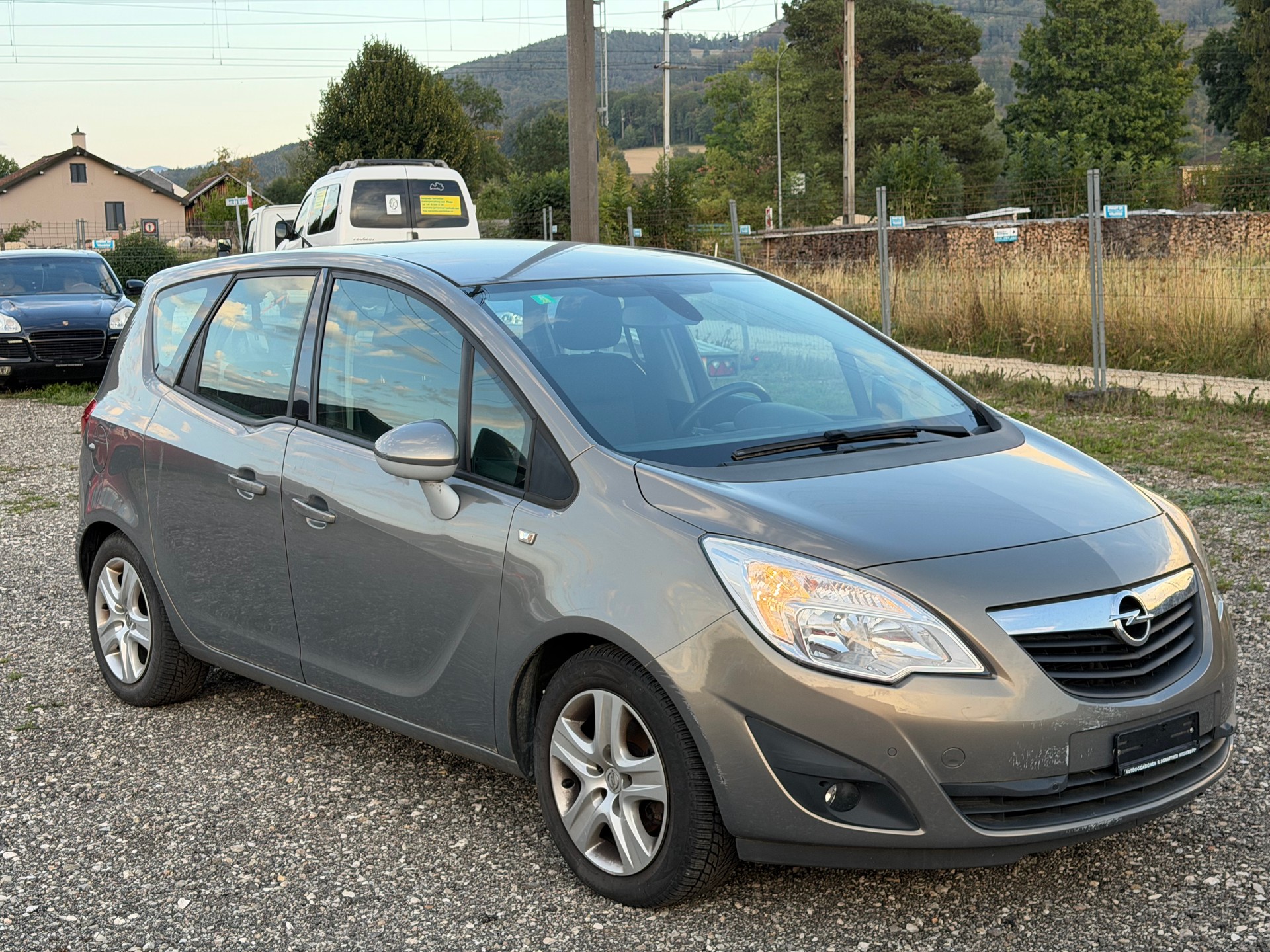 OPEL Meriva 1.4 Turbo Cosmo-image-2