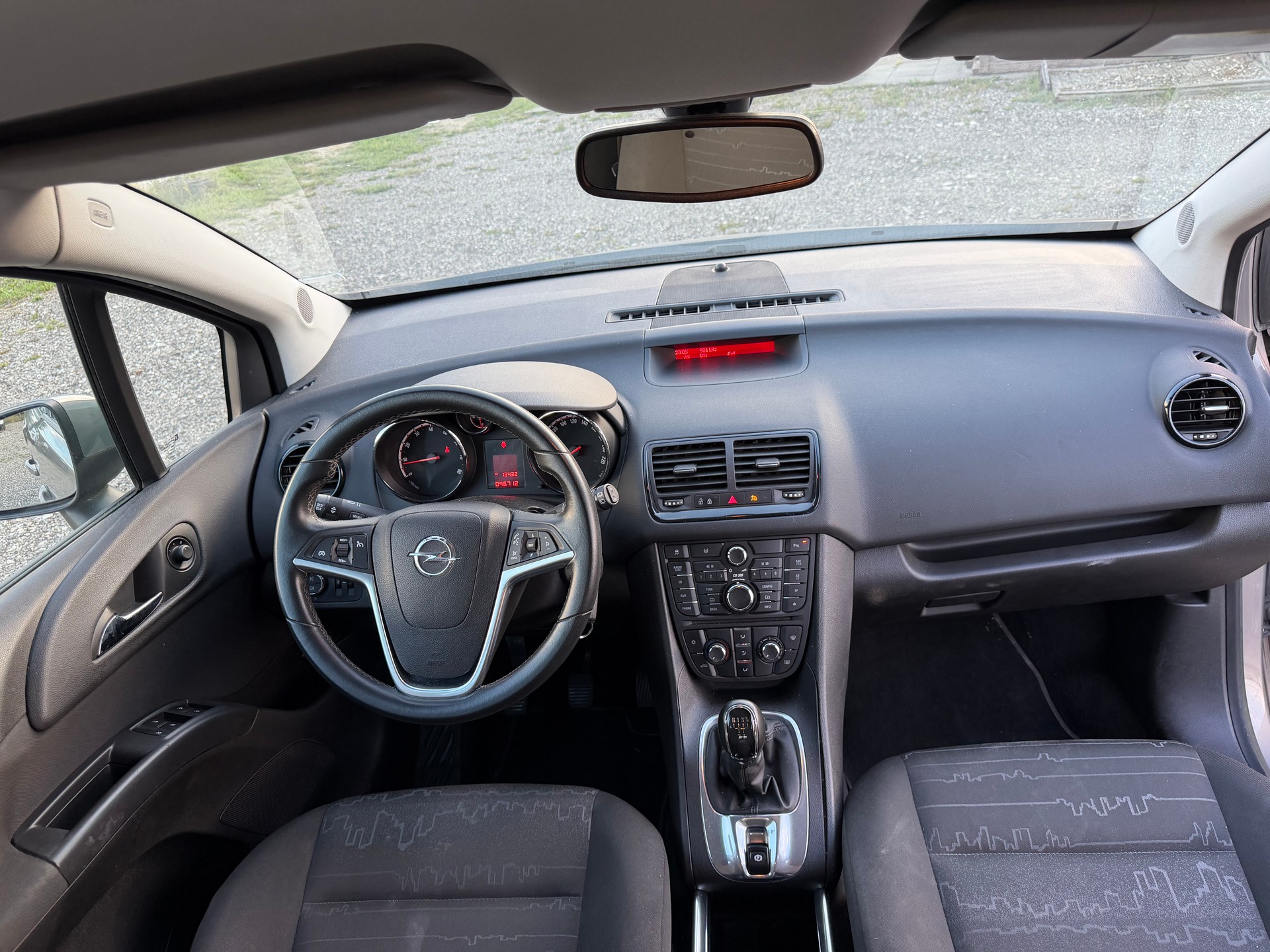OPEL Meriva 1.4 Turbo Cosmo-image-6