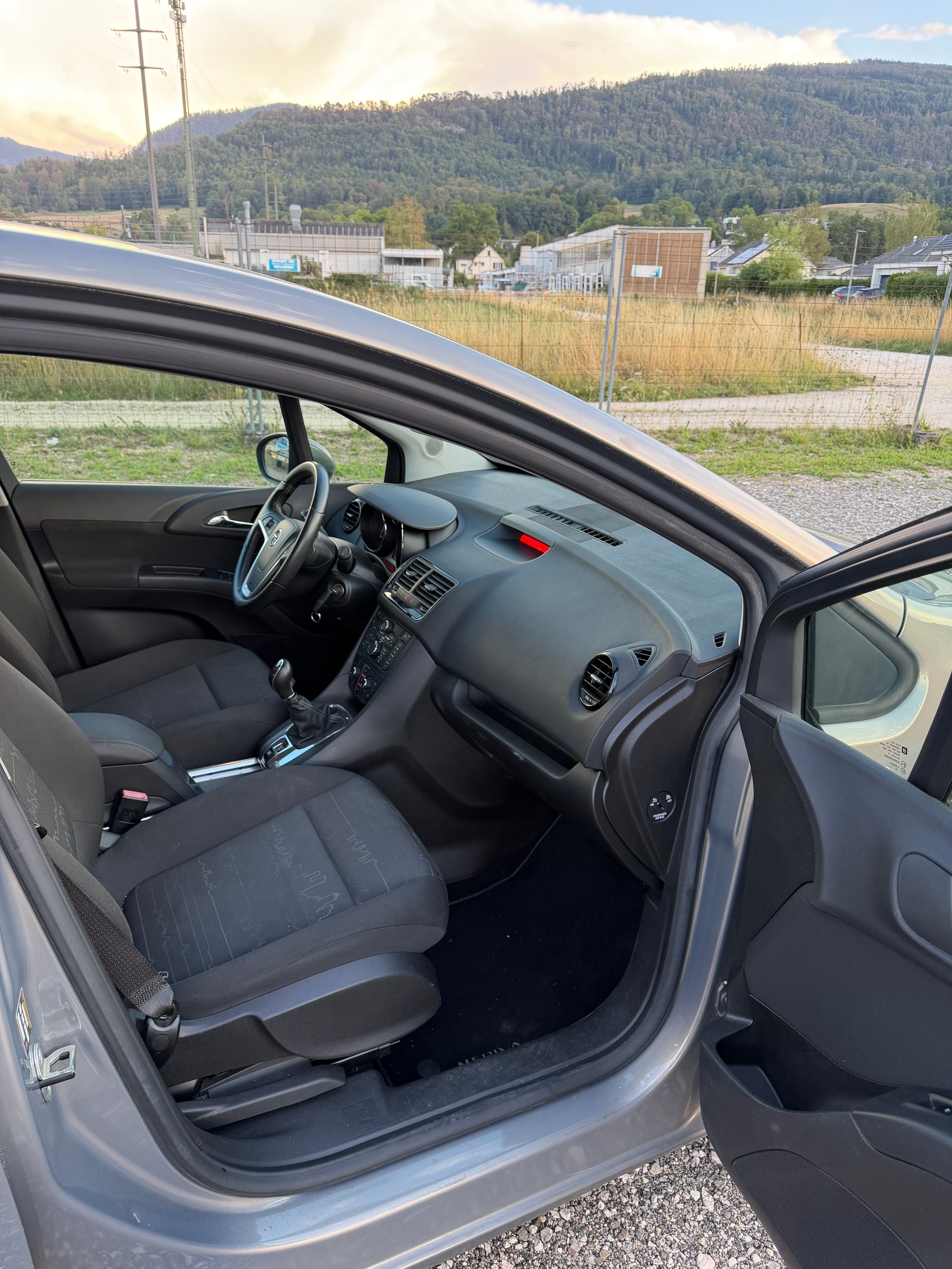 OPEL Meriva 1.4 Turbo Cosmo-image-5