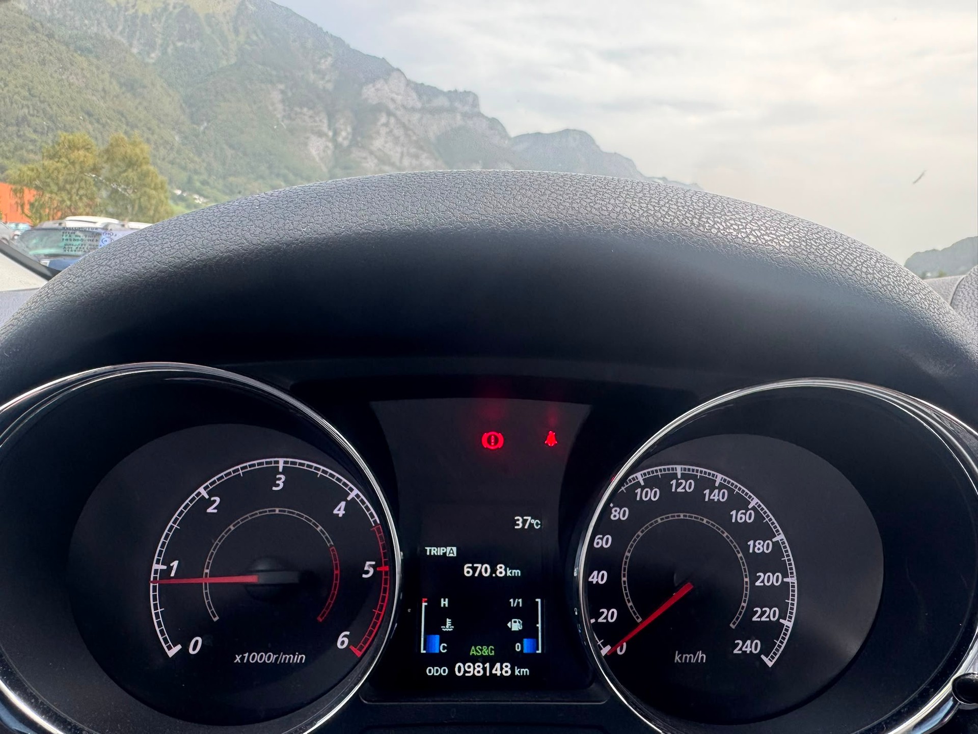 PEUGEOT 4008 1.6 HDi Active 4WD-image-9