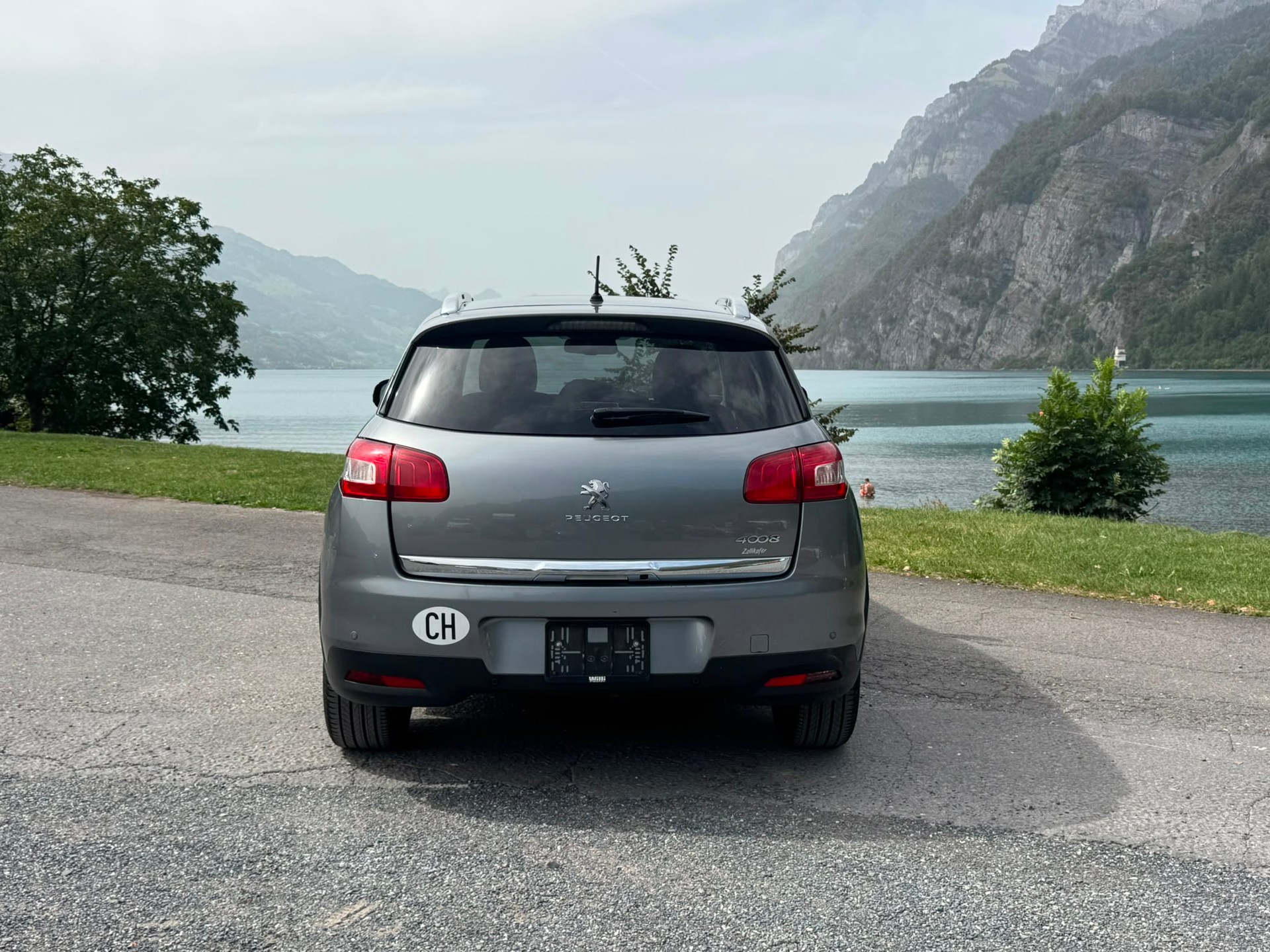 PEUGEOT 4008 1.6 HDi Active 4WD-image-15