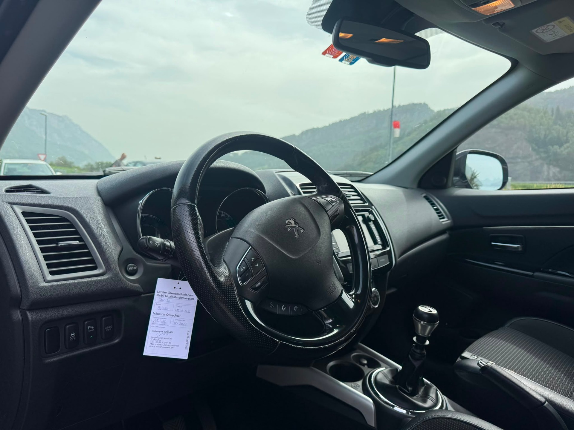 PEUGEOT 4008 1.6 HDi Active 4WD-image-10